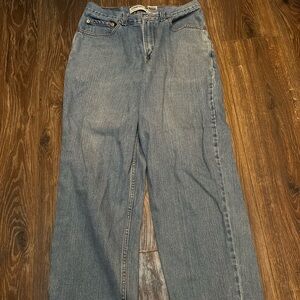 560 Levi’s jeans